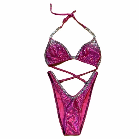 🍀 Lucky Figure Bodybuilding Competition Bikini 🍀 - Picture 1 of 16